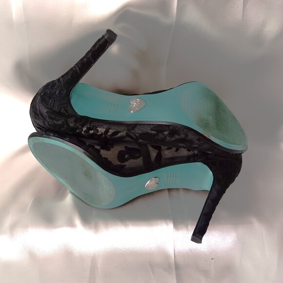 EUC ~ BETSEY JOHNSON ADLEY Black Floral Embroidered Lace Peep Toe Shoes Sz 10 - Picture 9 of 9